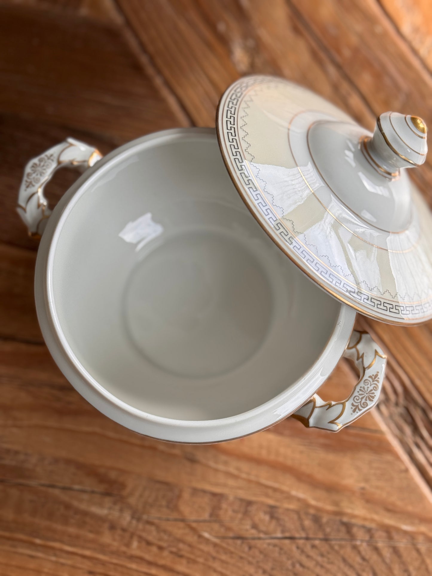 Vintage Lohengrin Eschenbach Covered Porcelain Bowl | Bavaria Germany | Greek Key Tureen