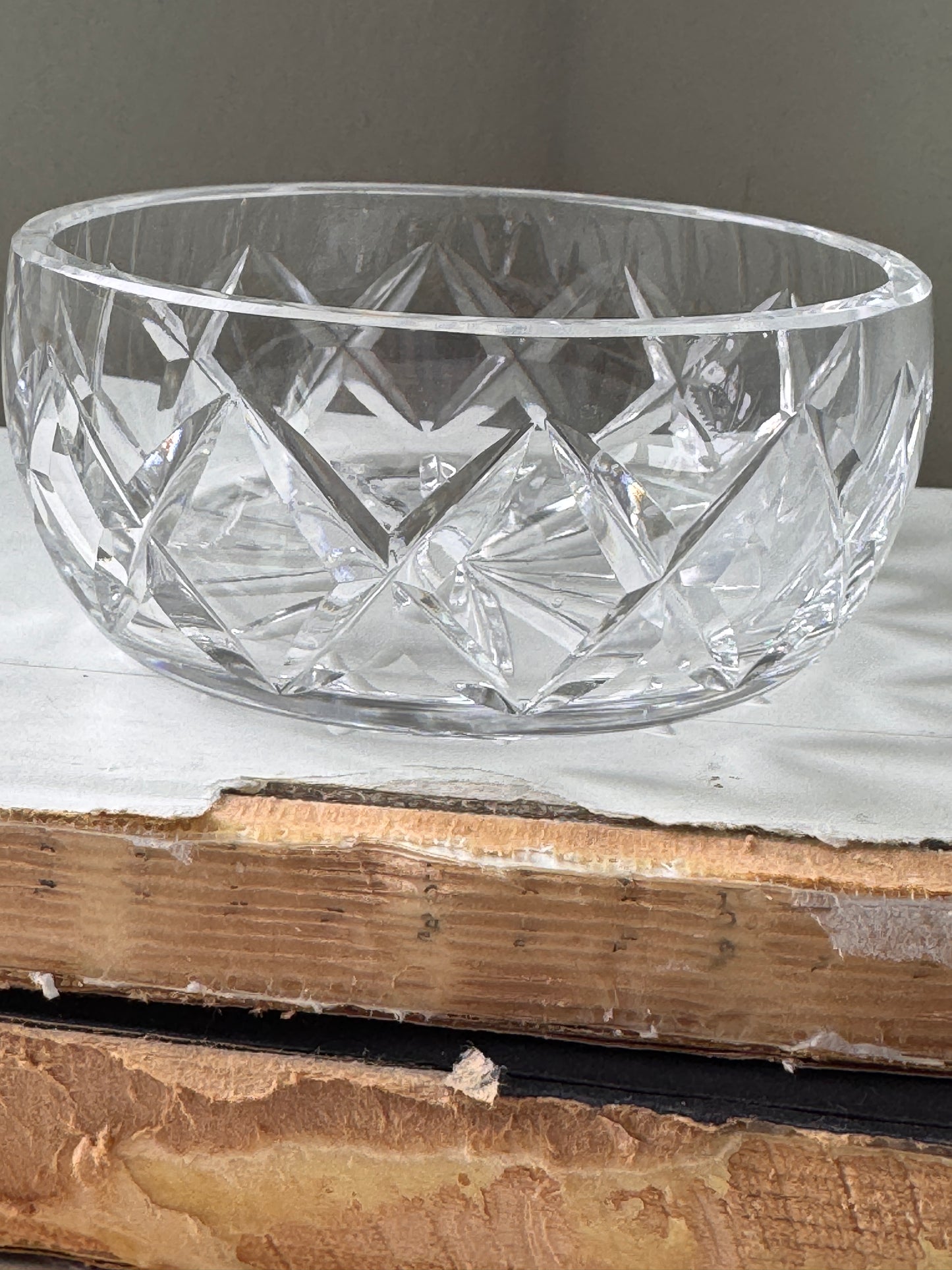 Vintage Cut Crystal Bowl | Starburst Base | 4.5″ Trinket Dish